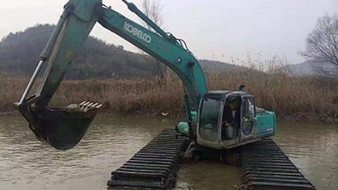 水陸兩用挖掘機(jī)出租