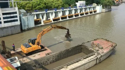 水陸挖機(jī)出租